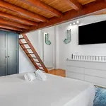 The Sailor House, Duplex Palma Center