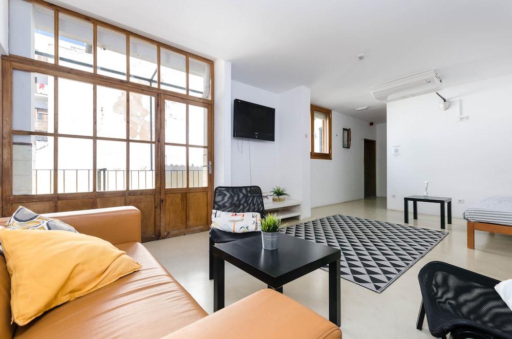 Hostal Urban - Juvenil - Youth Palma de Mallorca