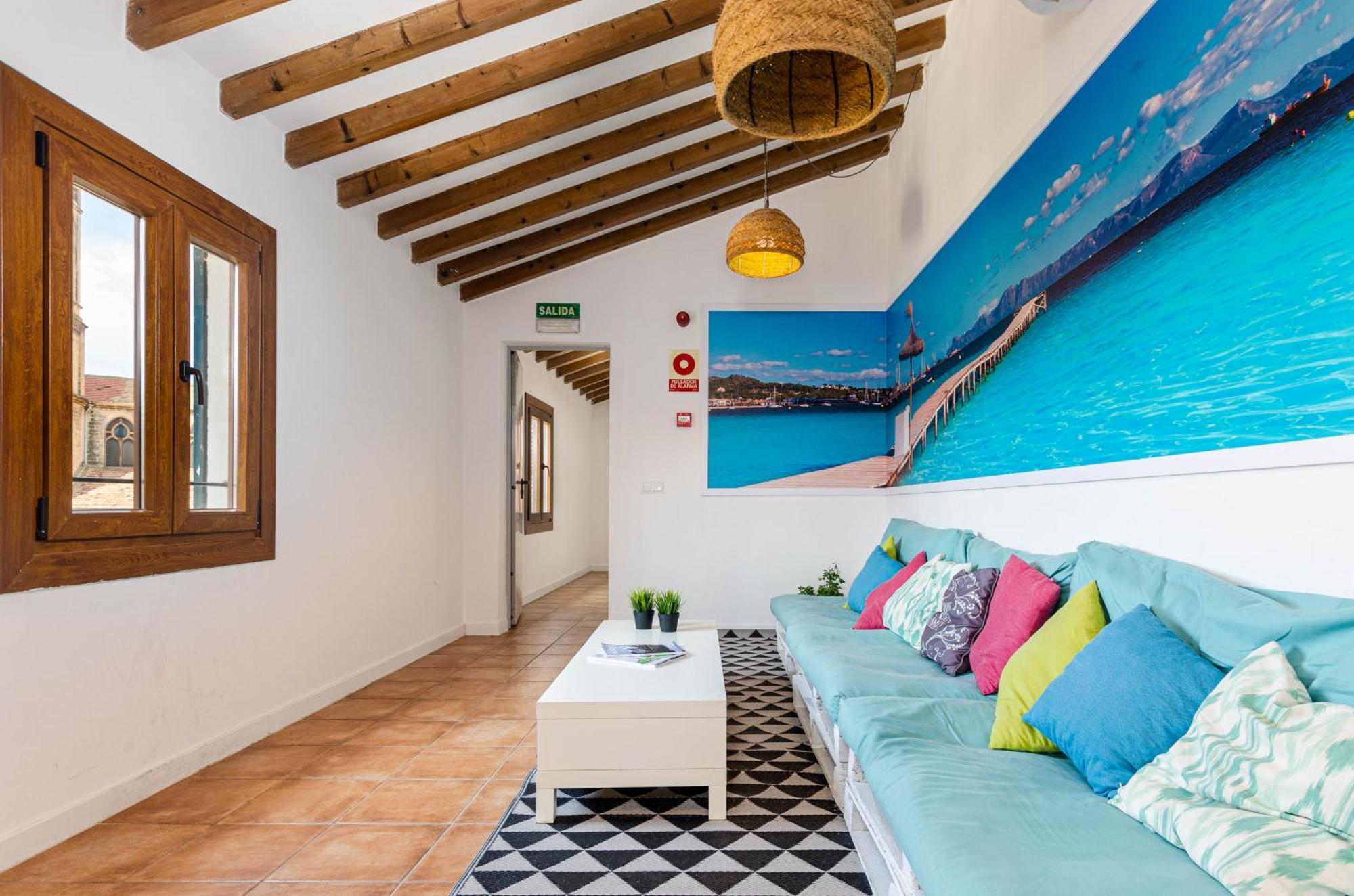 Urban - Juvenil - Youth Hostal