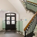 Regina Selfcheck-In Smart Rooms