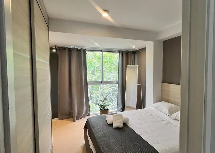 Stylish Apartment Steps From Palma\'S Seafront