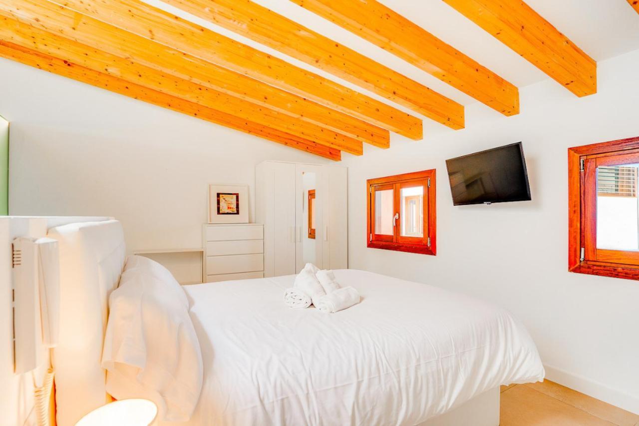 Apartment Duplex - With Garage