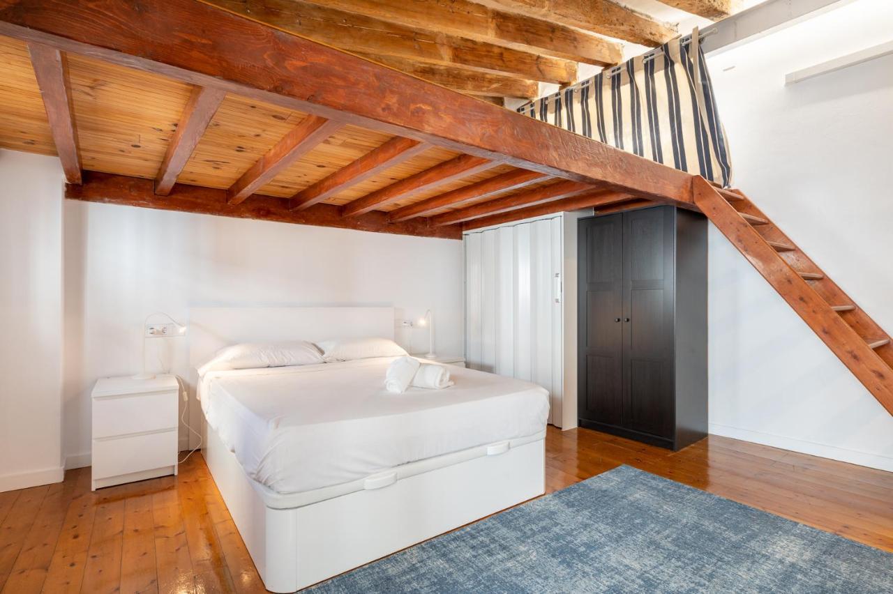 The Sailor House, Duplex Center *