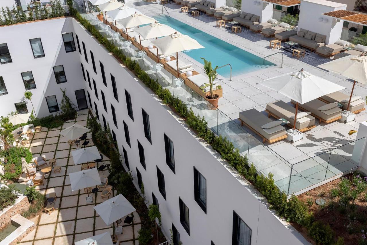Hm Blanc Hotel