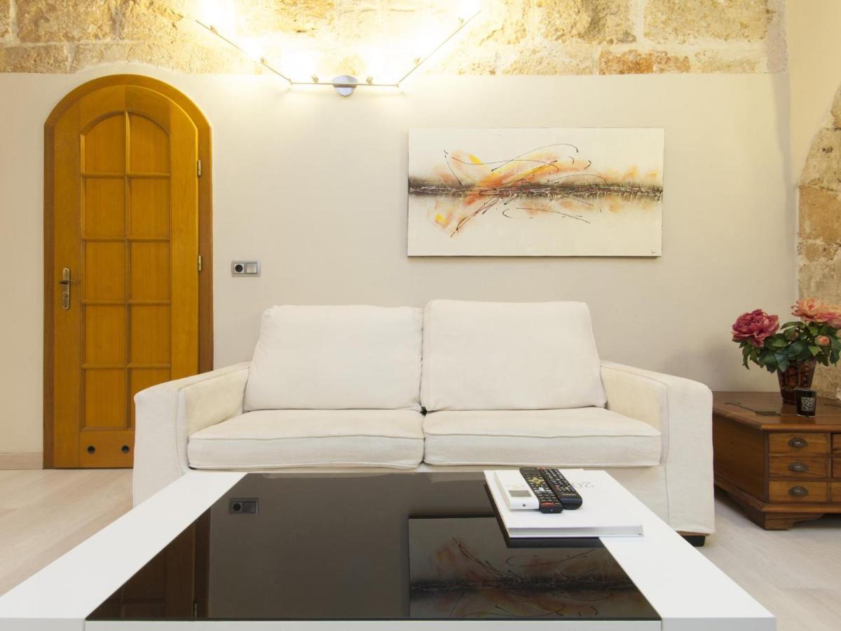 Sa Calatrava Apartment
