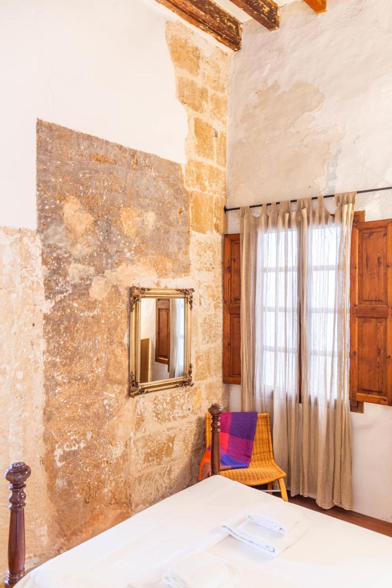 Town House At 300mts To