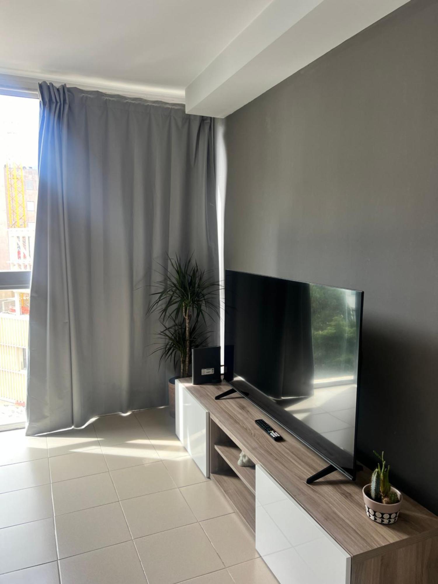 Entero En El Maritimo Apartment