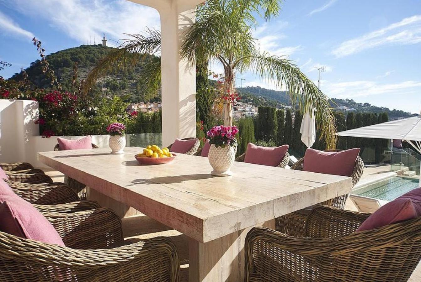 Swish Sea-view Close To And Sandy Beaches Villa *
