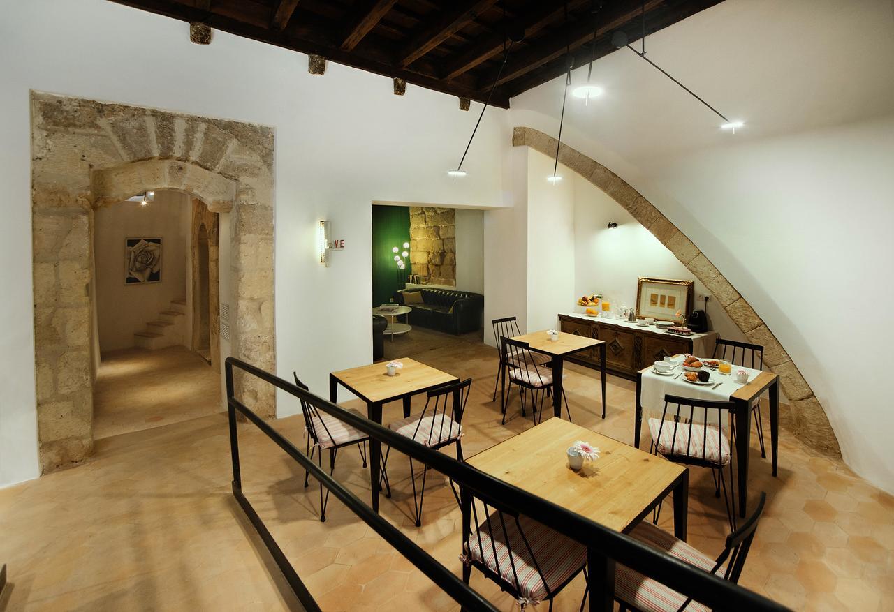 Canavall Aparthotel 3*