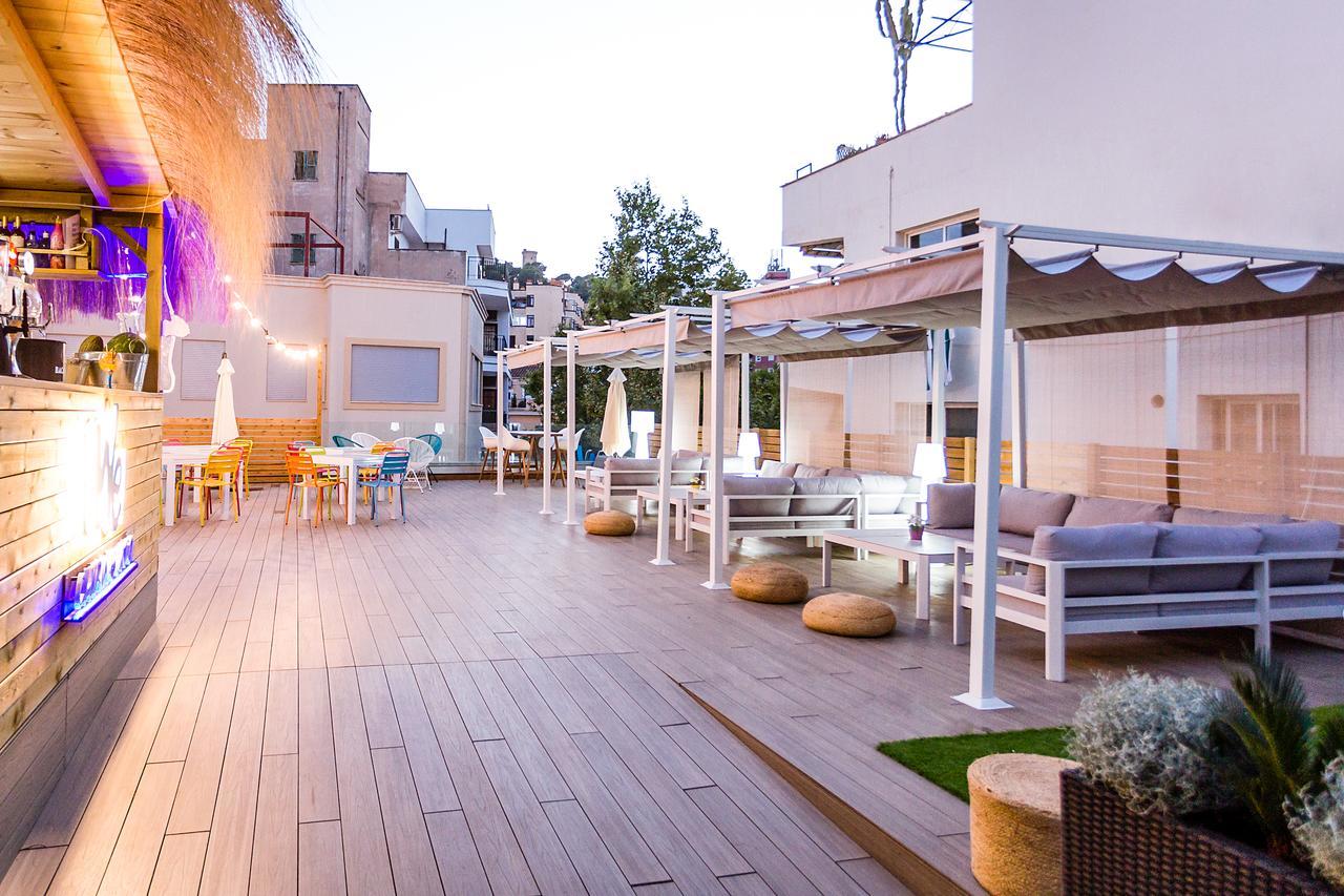 We - Juvenil Hostel Palma de Mallorca