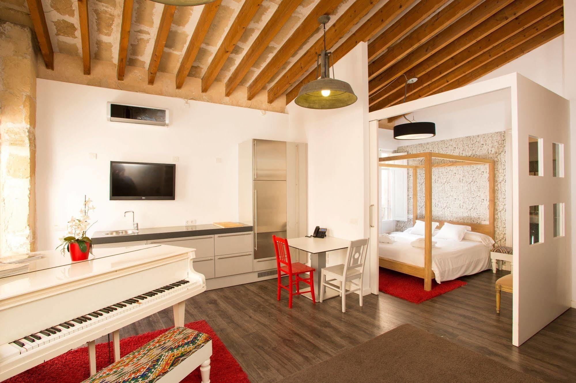 Hotel Brondo Architect 4*