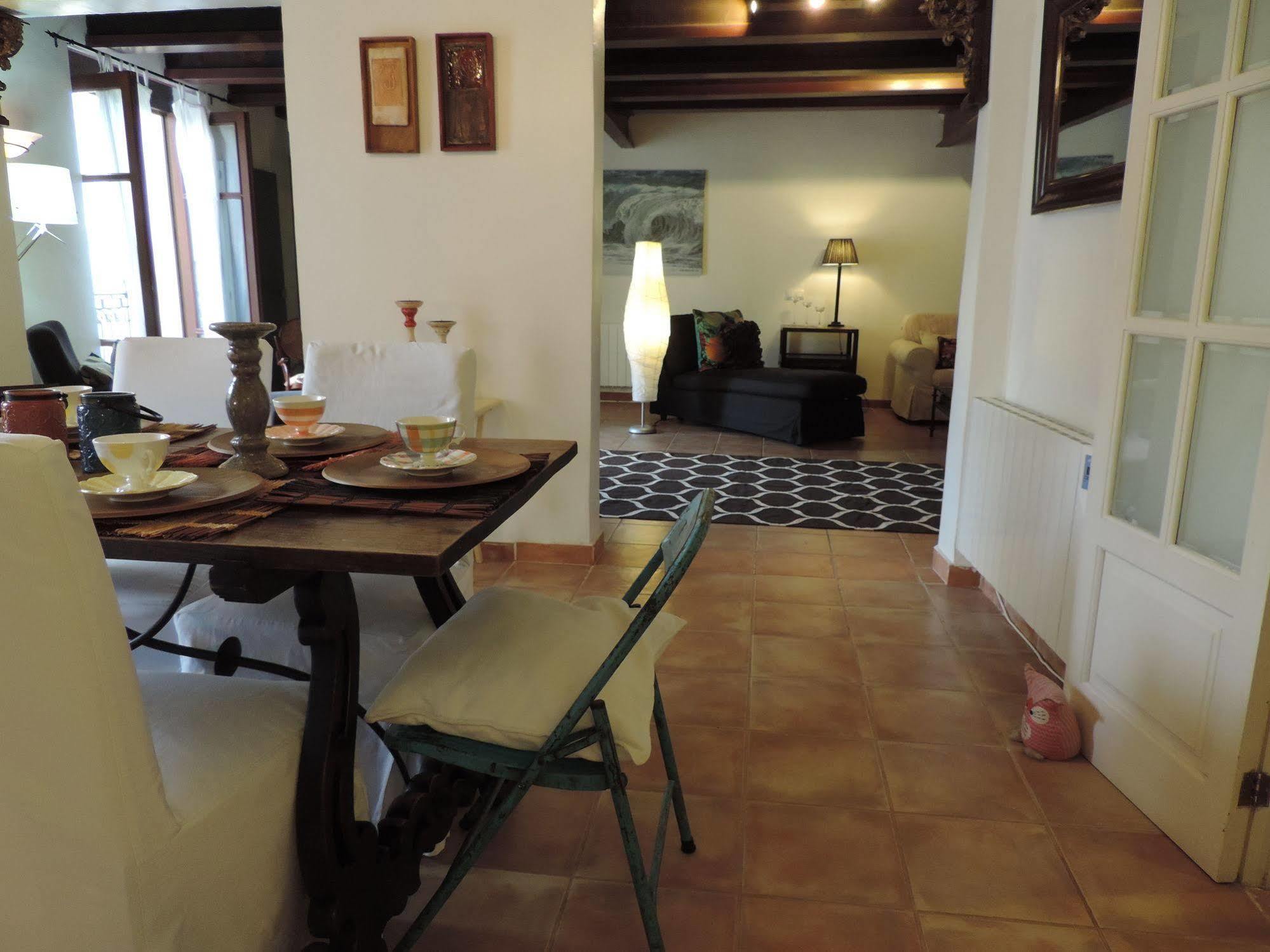 Sweet Apartment
