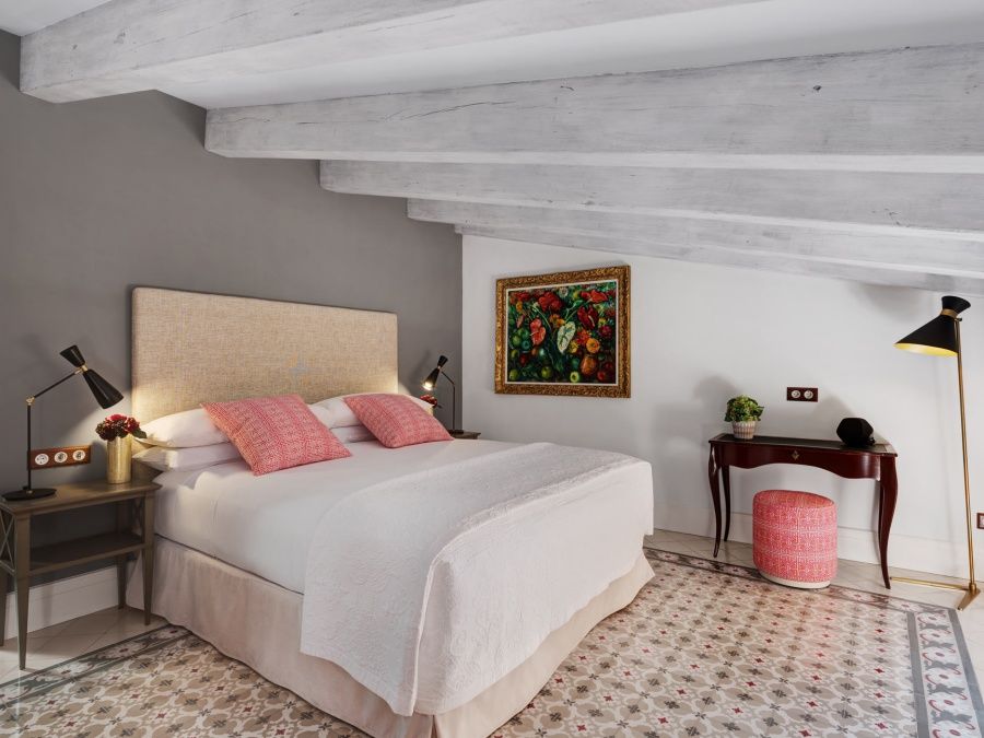 Hotel Gloria De Sant Jaume