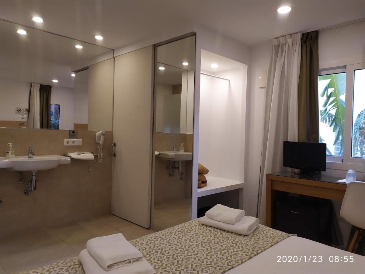 Bonany Hostel *