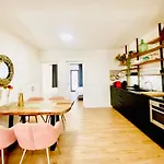 Hotel Apartment With 2-En Suite Bedrooms