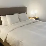 Hotel Apartment With 2-En Suite Bedrooms