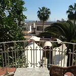 Hostal Corona