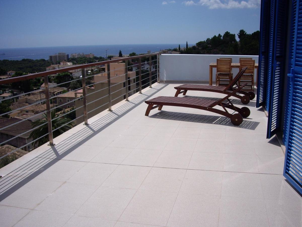 Villa Fantastica Sobre La Bahia De *