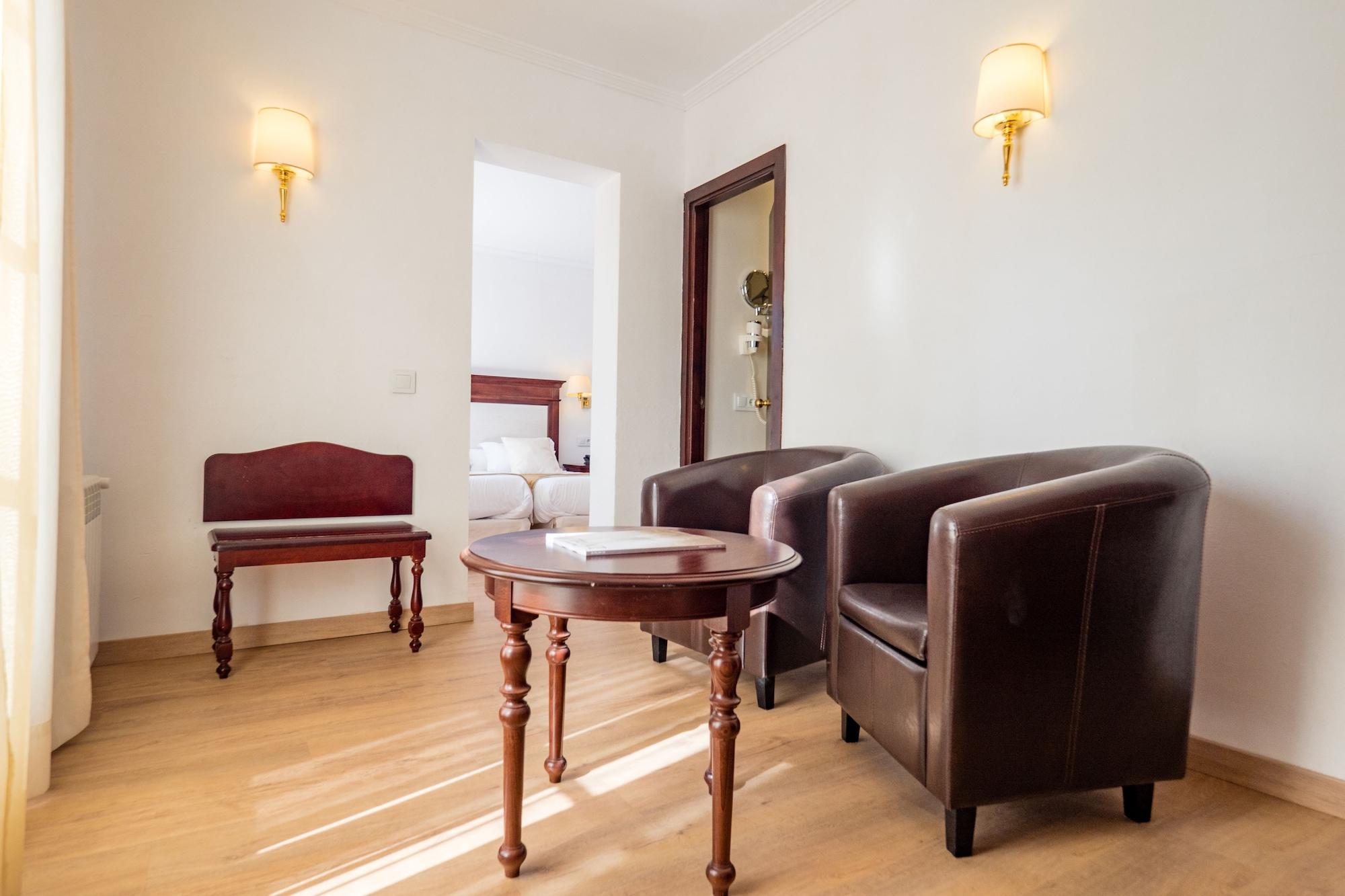 Hotel Born 4*