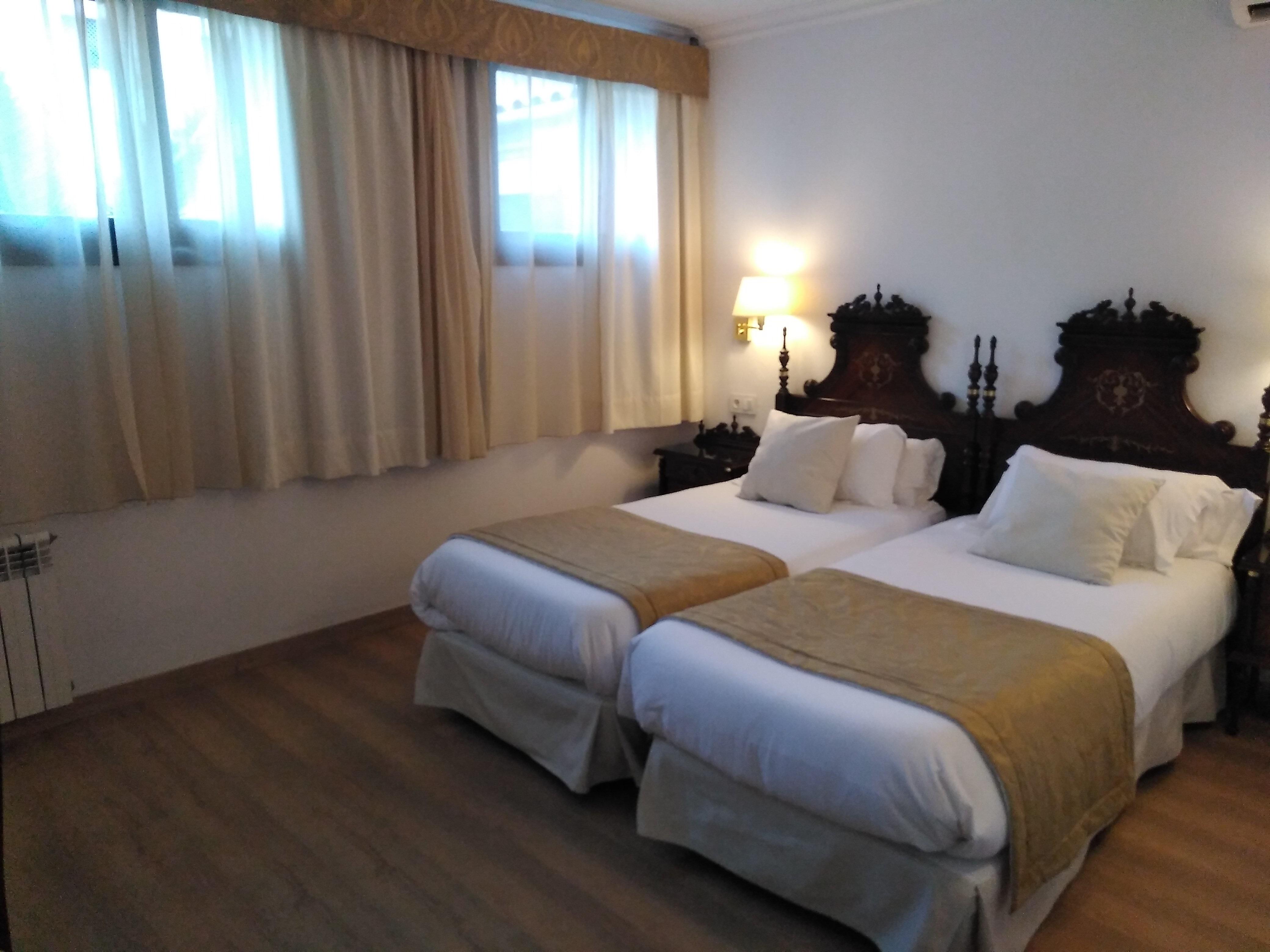 Born Hotel 4*