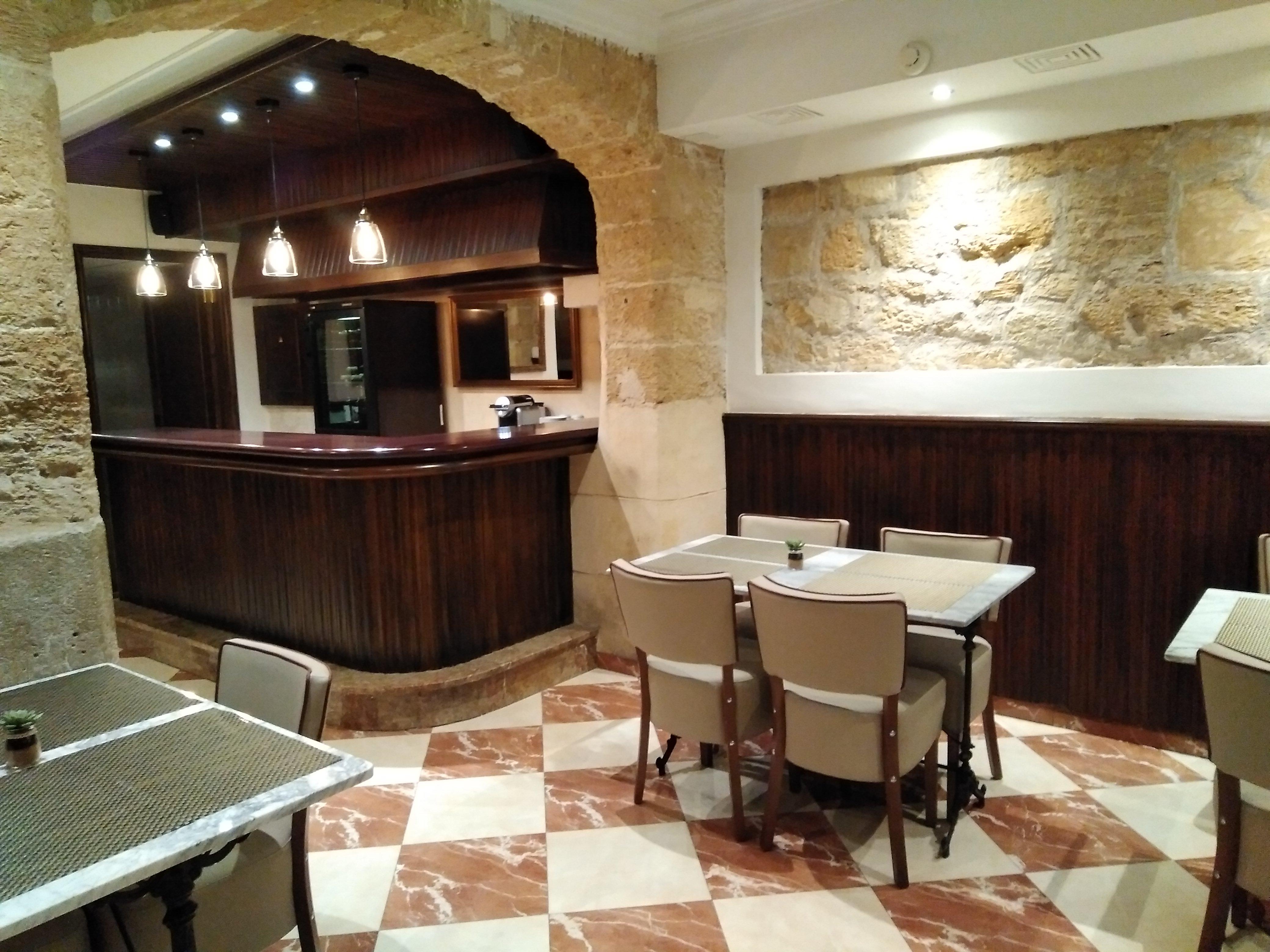 Hotel Born 4*
