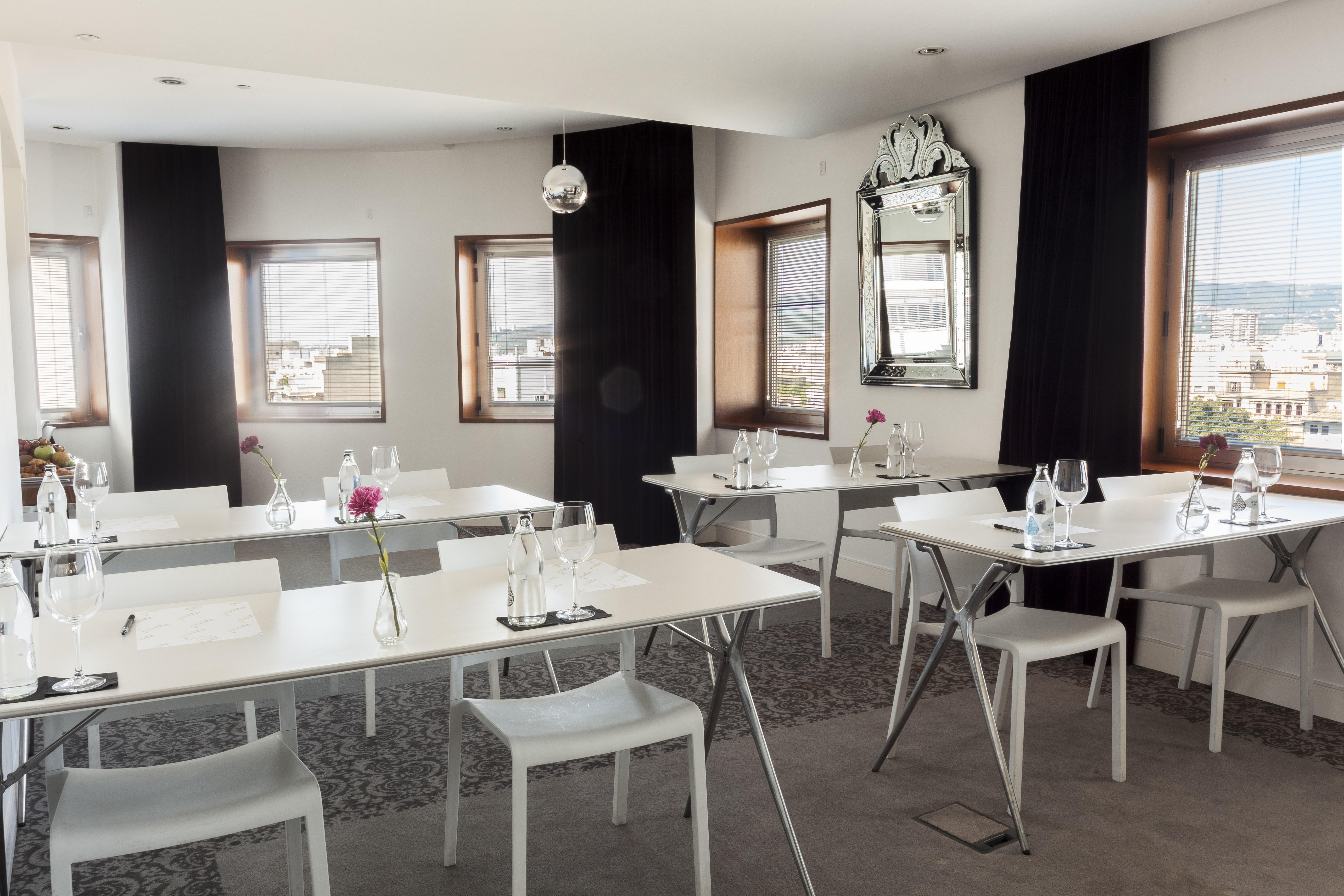 Palacio Avenida (adults Only)