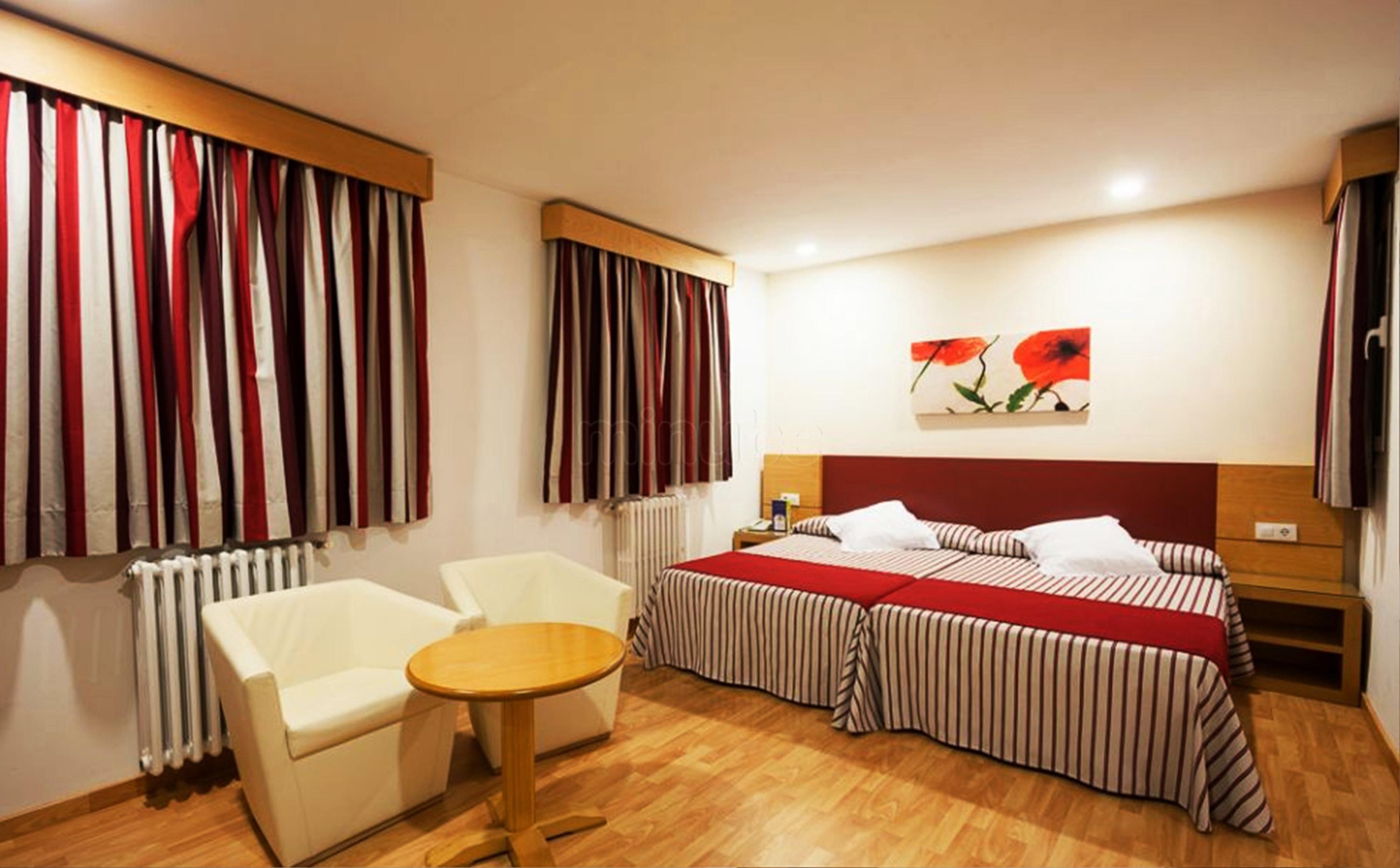 Hotel Amic Colon 3*