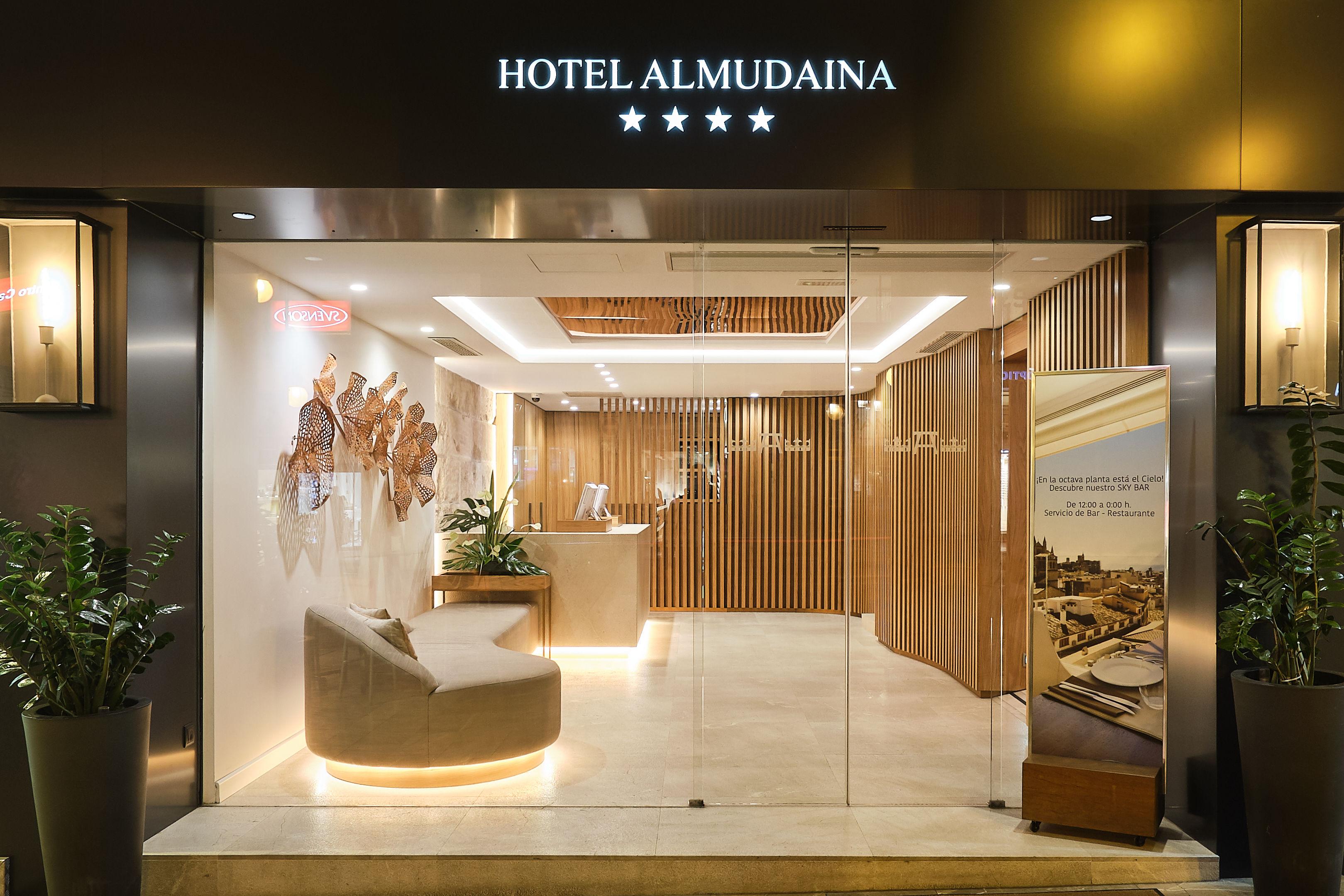 Hotel Almudaina 4*