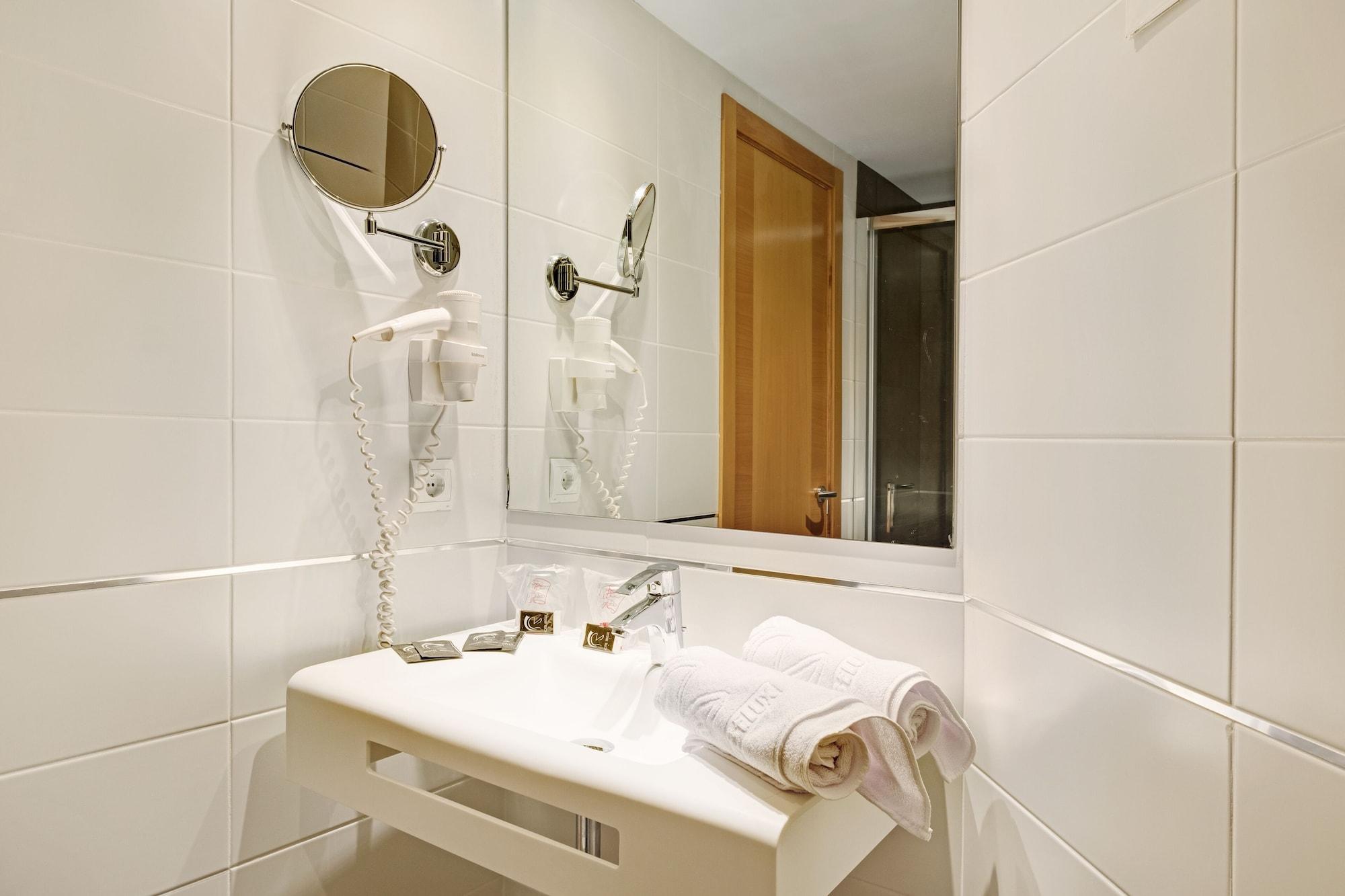 Abelux Hotel 2*