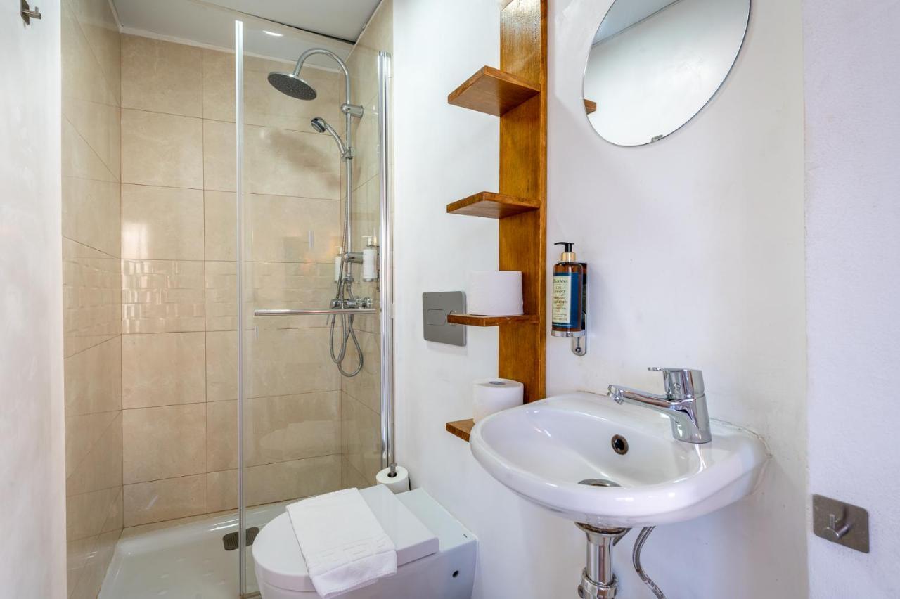 - Ti Apartment *