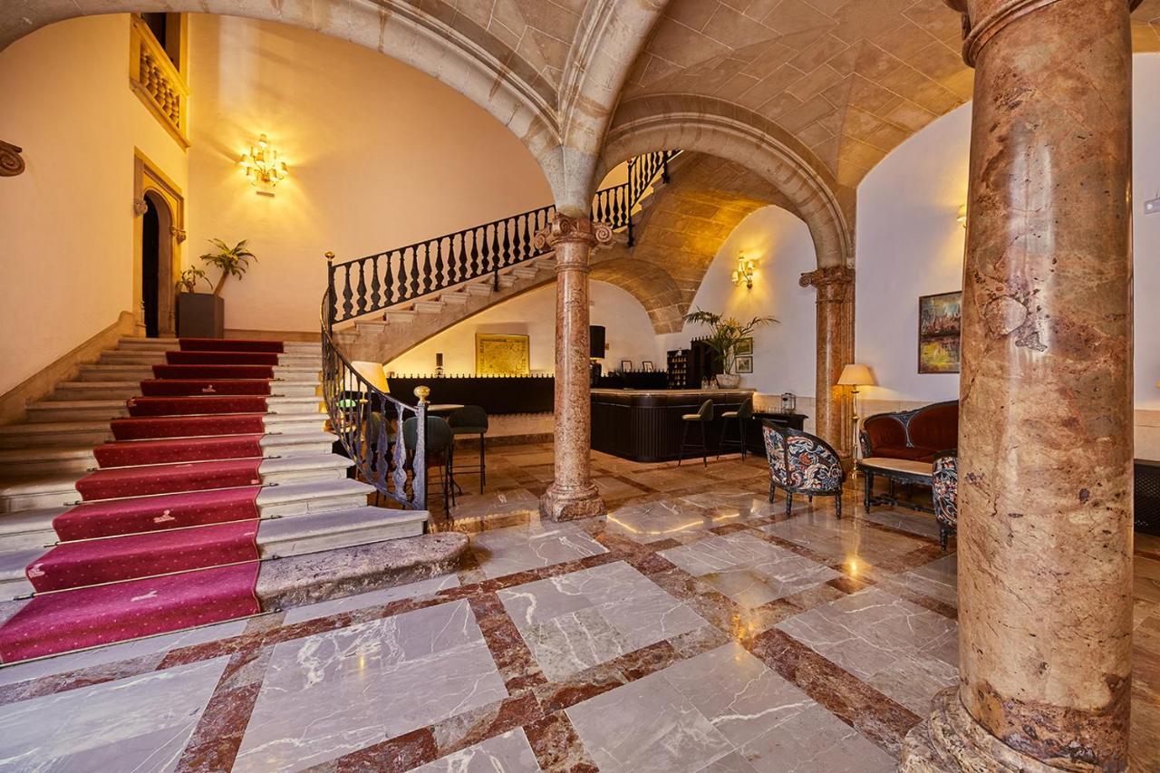 Born Hotel 4*