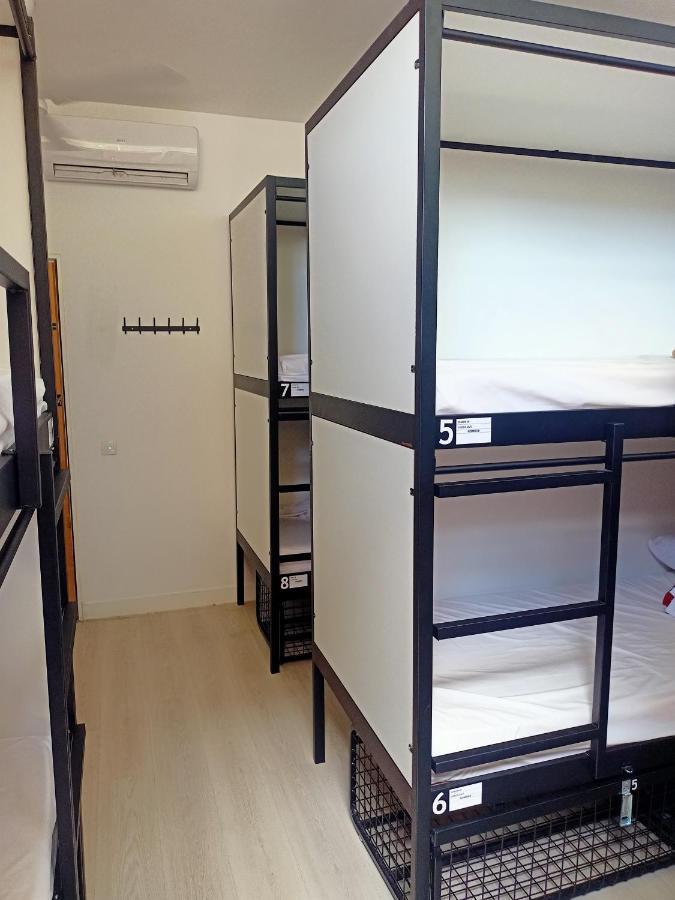 Port - Juvenil Hostel *
