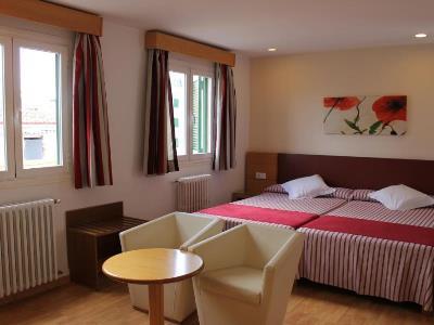 Hotel Amic Colon 3*