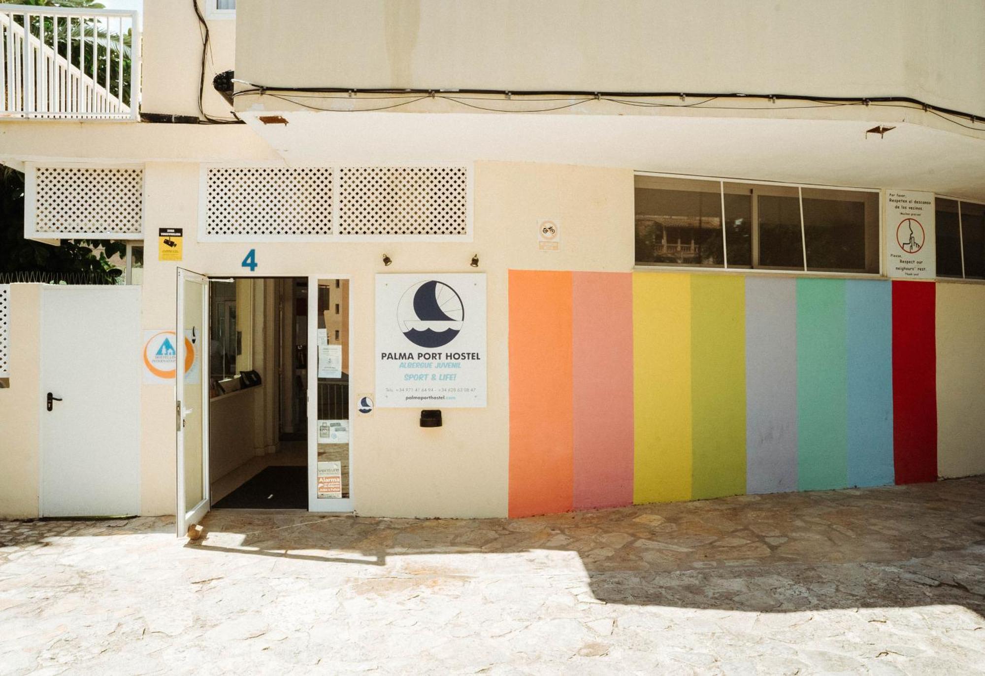 Port - Juvenil Hostel *