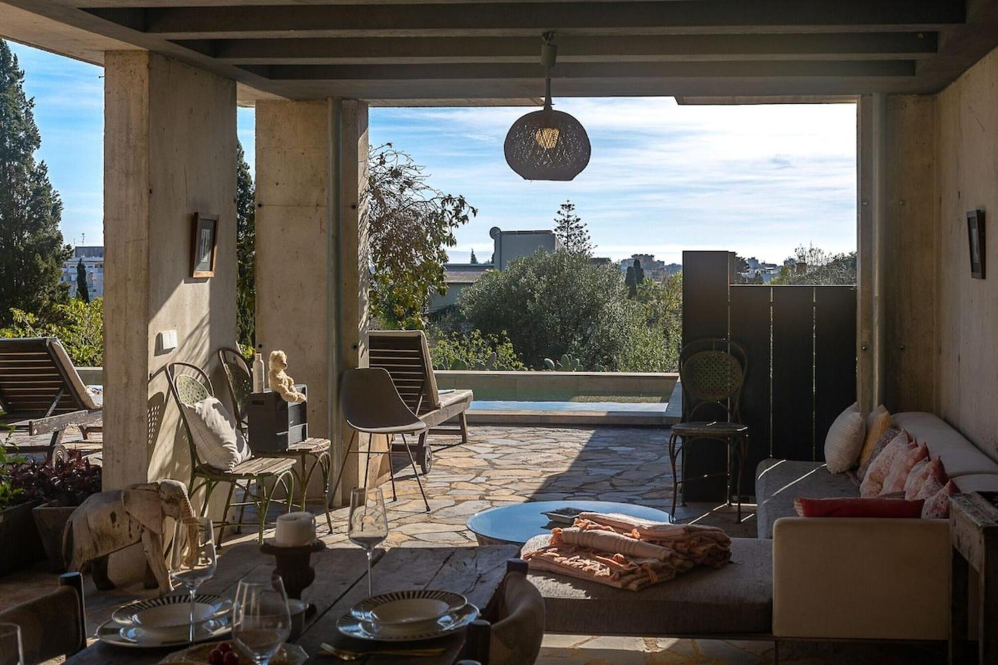 Can Sbert With Spectacular Views