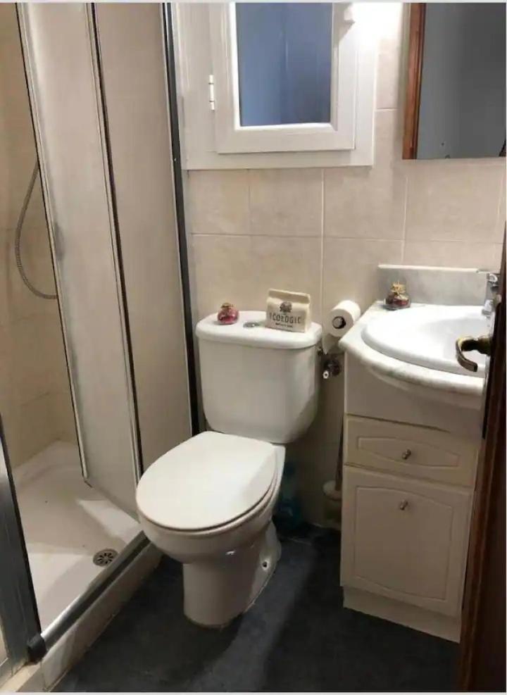 Apartment Habitacion Rustica En Para Una Sola Persona En Casa Familiar *