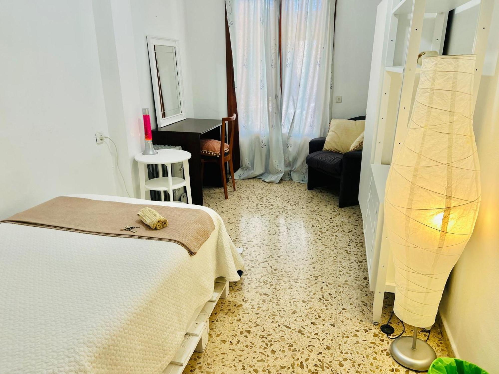 Habitacion Rustica En Para Una Sola Persona En Casa Familiar