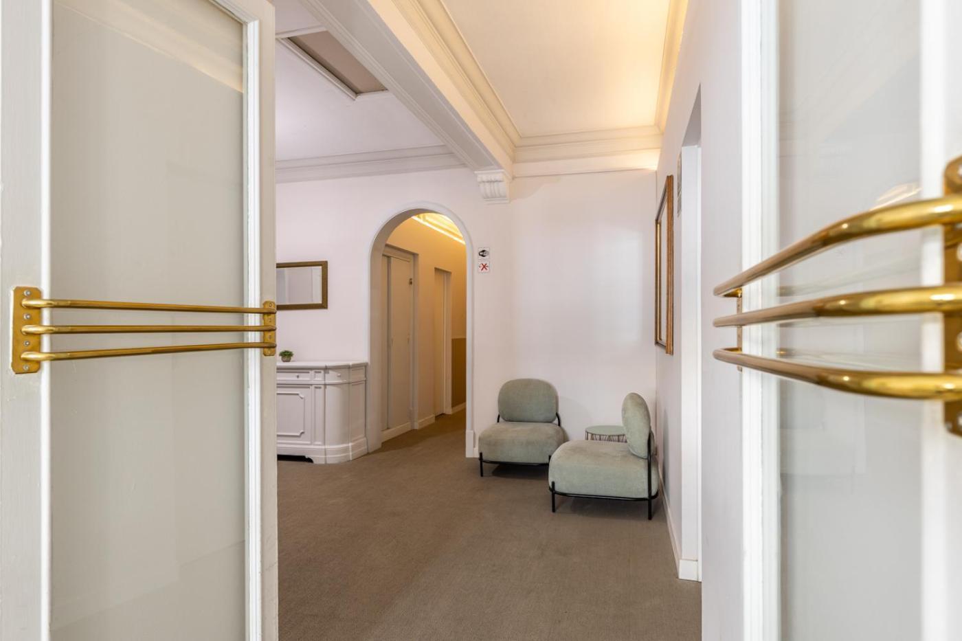 Regina Selfcheck-in Smart Guest house