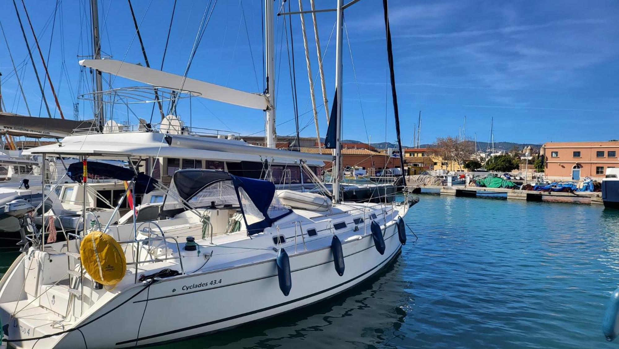 Velero Beneteau Cyclades 43.4 Botel Palma de Mallorca