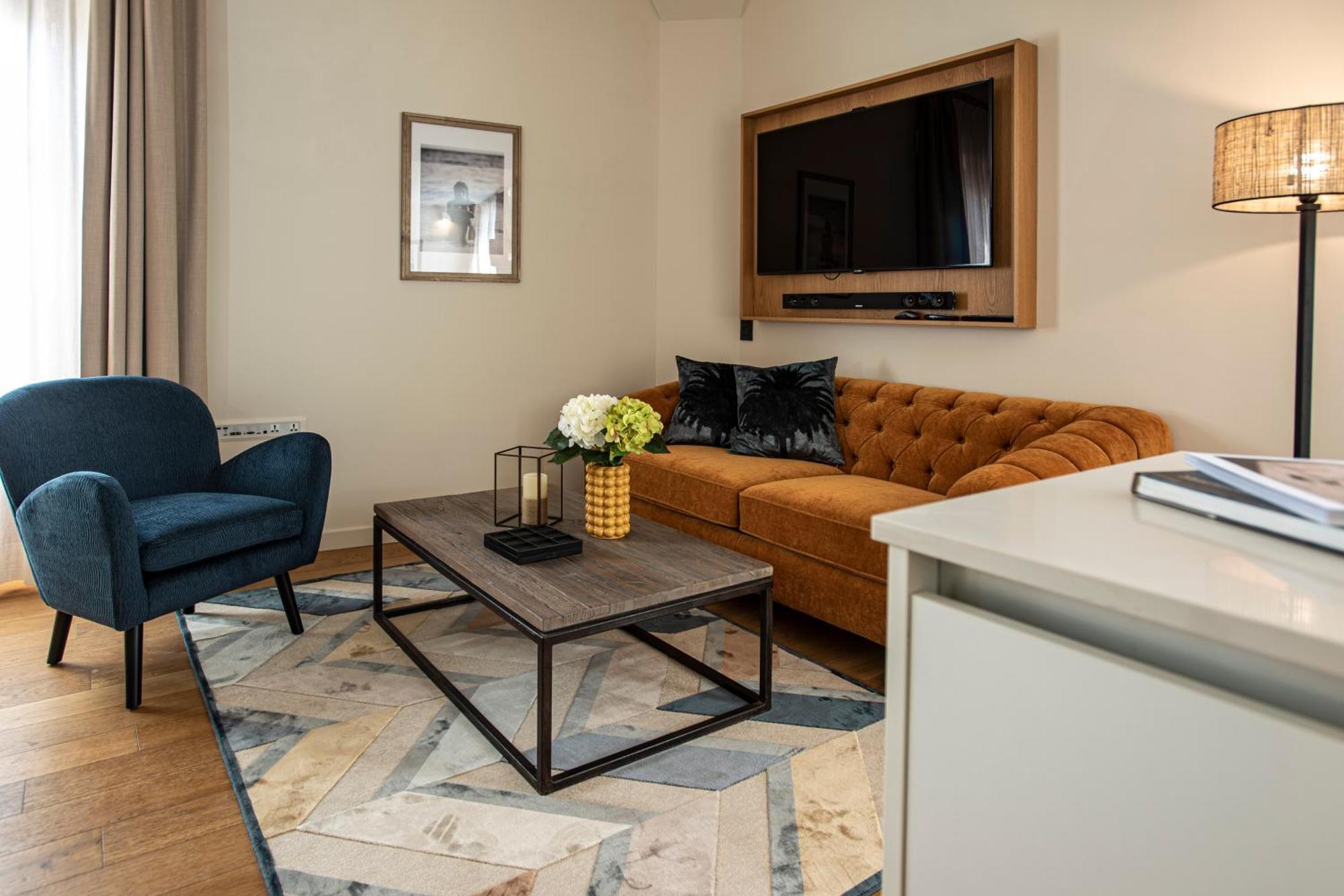 Palma Suites Aparthotel 4*