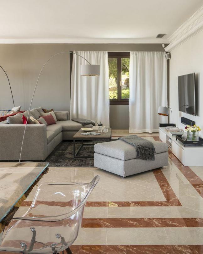 Villa Luxury With Sea View And A Private Swimming Pool *
