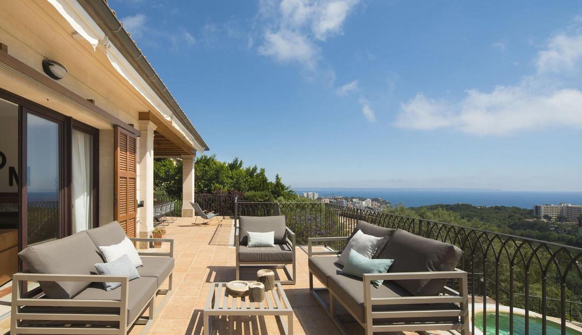 Villa Luxury With Sea View And A Private Swimming Pool *