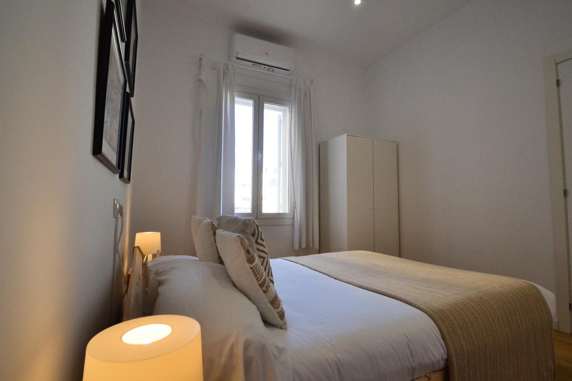 Apartment In The Heart Of *