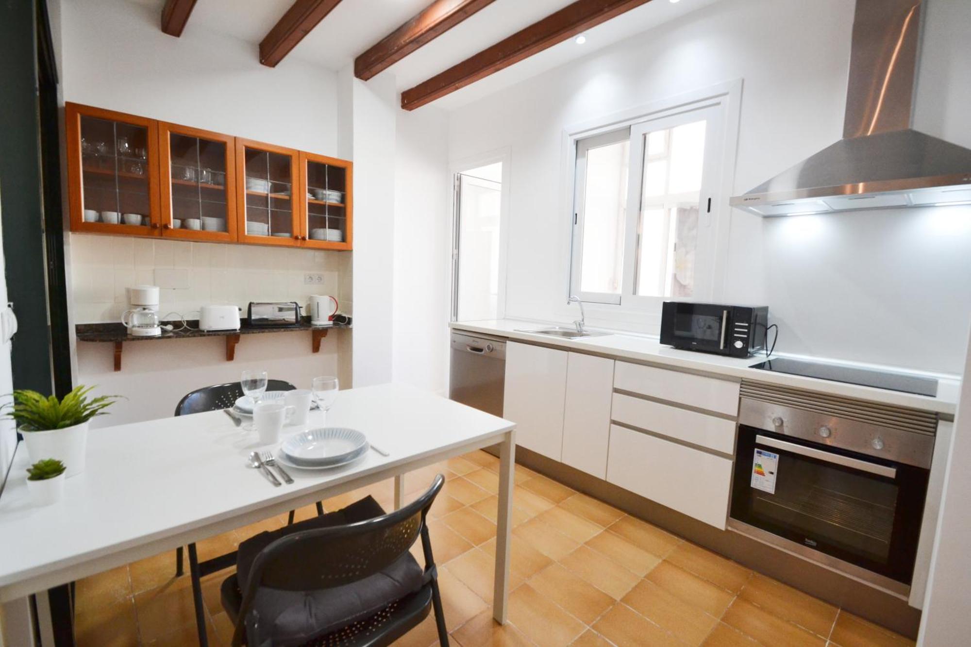Apartment In The Heart Of *