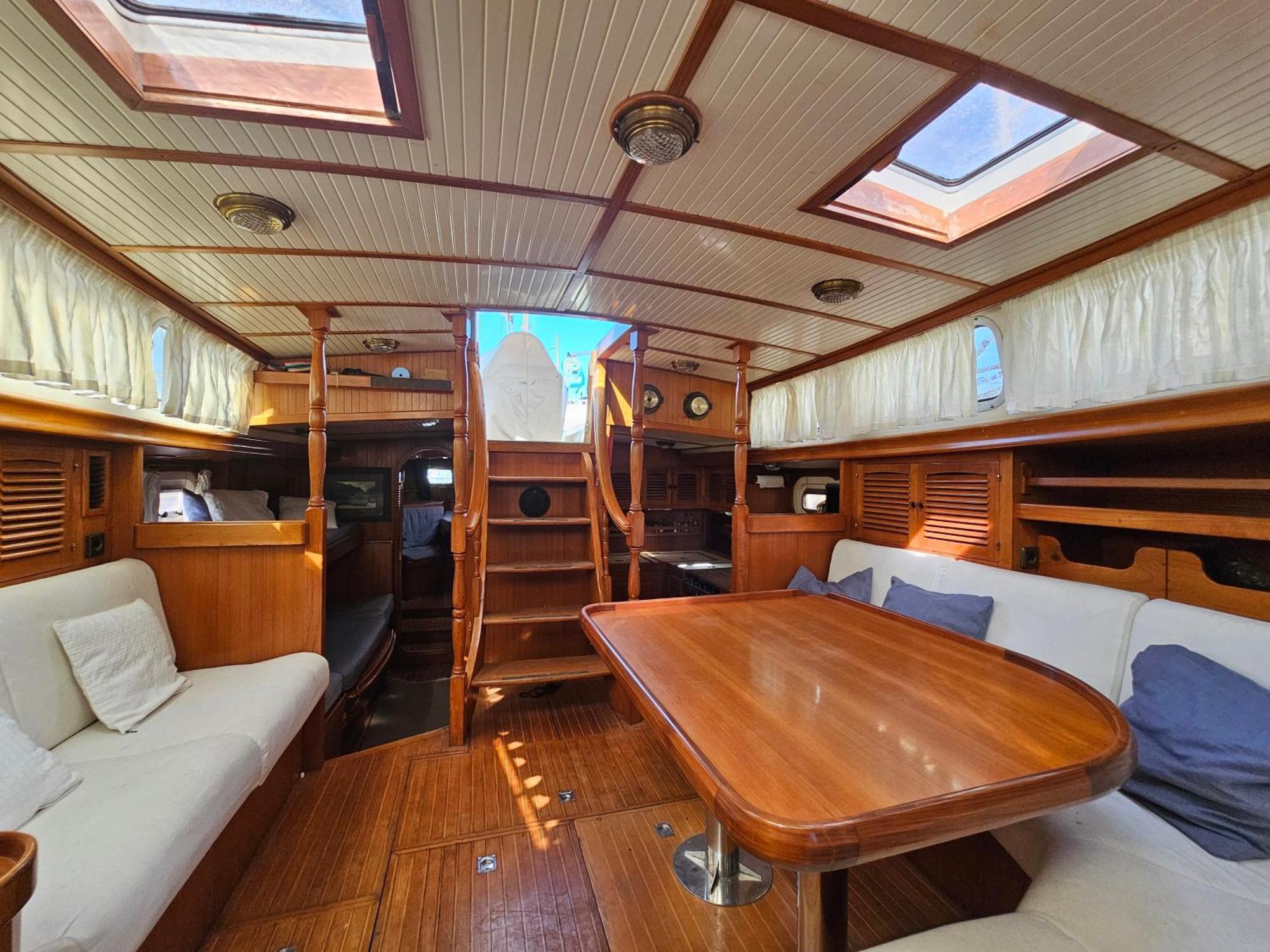 Exclusivo Velero Privado 6pax