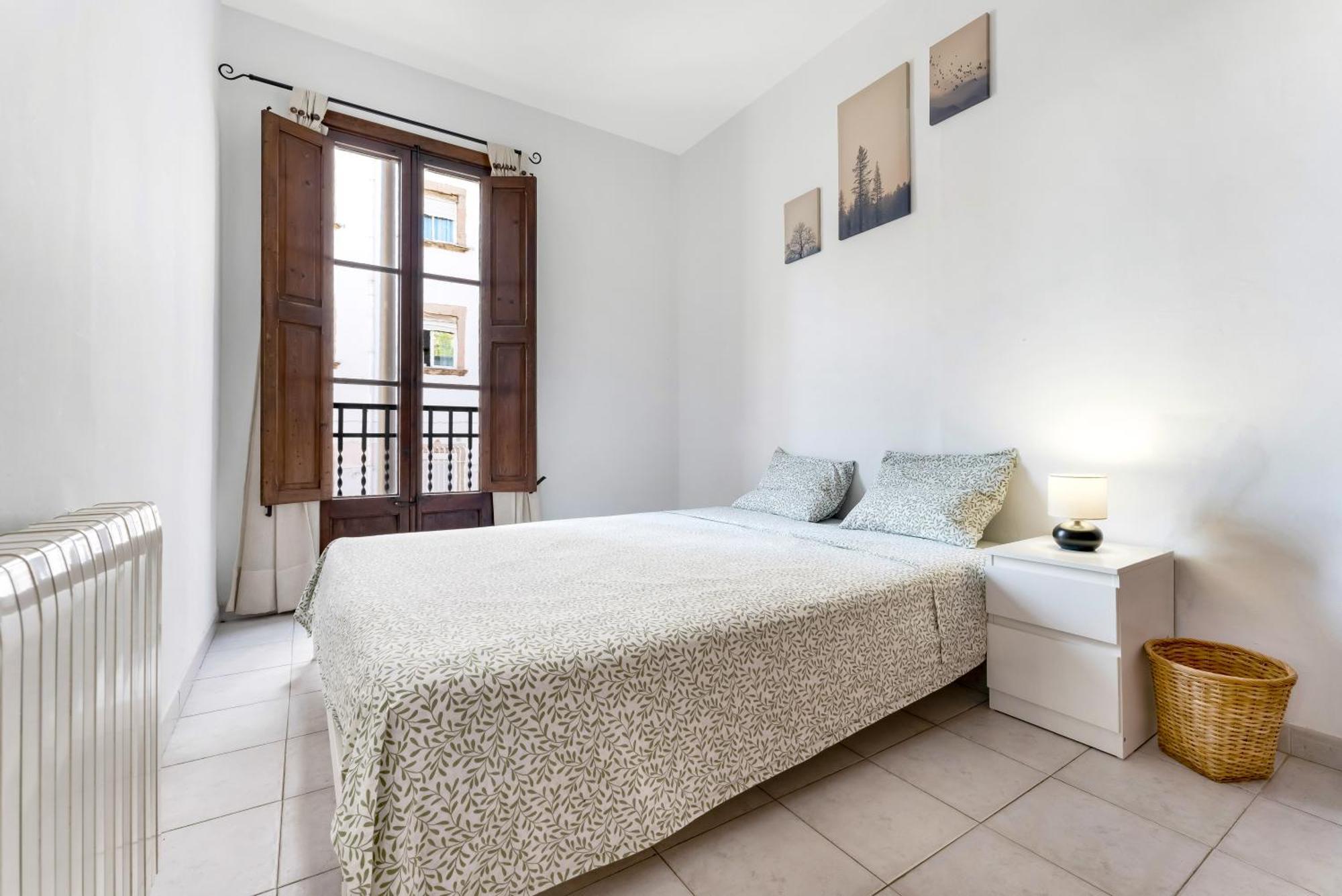 Rustica, Centrica & Agradable Bed & Breakfast *