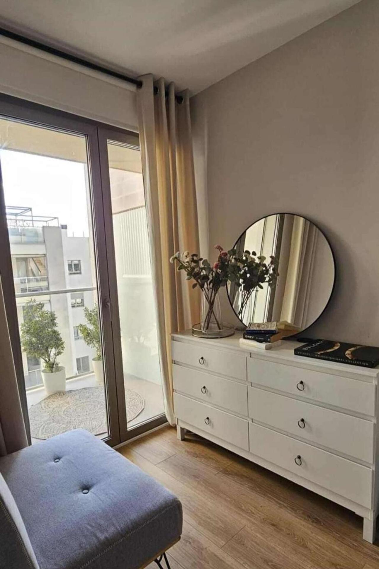Apartment 2 Bedrooms - Private Rooftop And Pool - Parking *