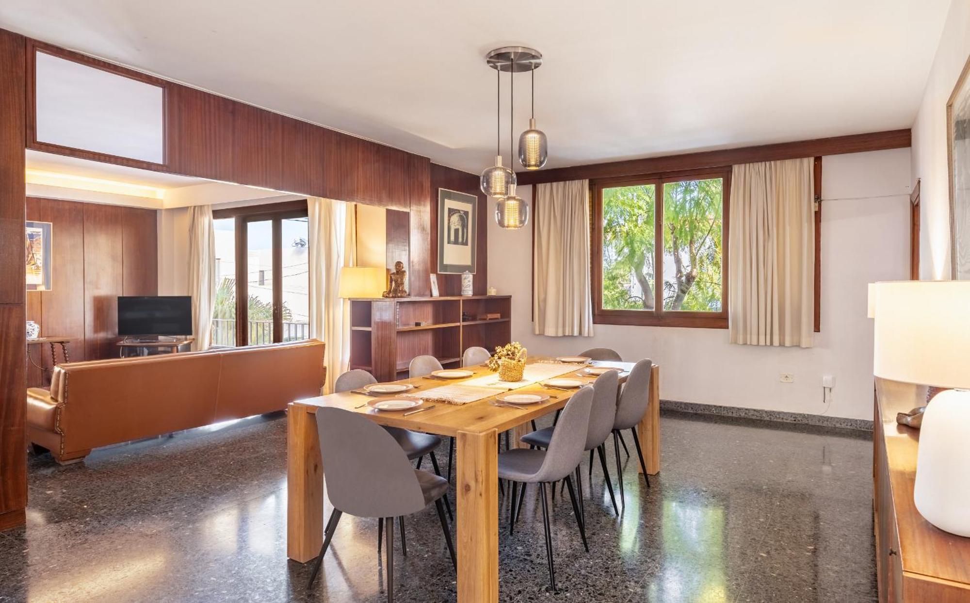 2 * Palma de Mallorca