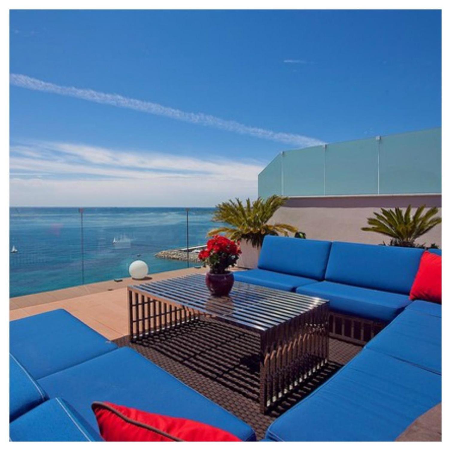 Apartment Penthouse With Private Pool In *