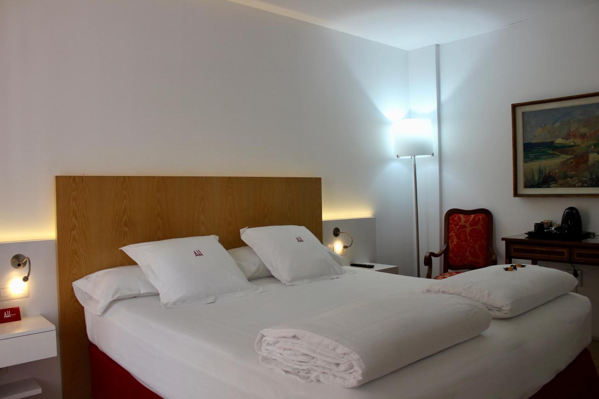 Ah Art Palma Hotel 4*